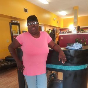 Meet your Posher, Annette